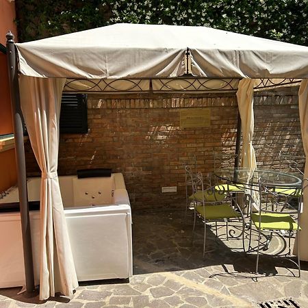 Isaia Garden -Private Garden Spa Bath Bolognarooms ボローニャ エクステリア 写真